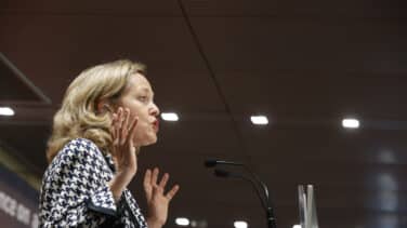 Calviño arremete contra la propuesta de Yolanda Díaz de dar 20.000 a los jóvenes: "Tiene que explicar cómo lo financiaría"