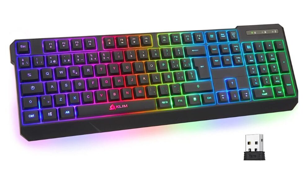 Teclado inalámbrico de gamer de KLIM con teclas de colores