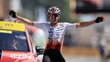 Ion Izagirre suma la segunda victoria española en el Tour con una exhibición en el Col de la Croix Rosier