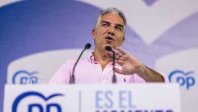 Bendodo ocupará la vicesecretaría de Rollán y Alicia García será portavoz en el Senado