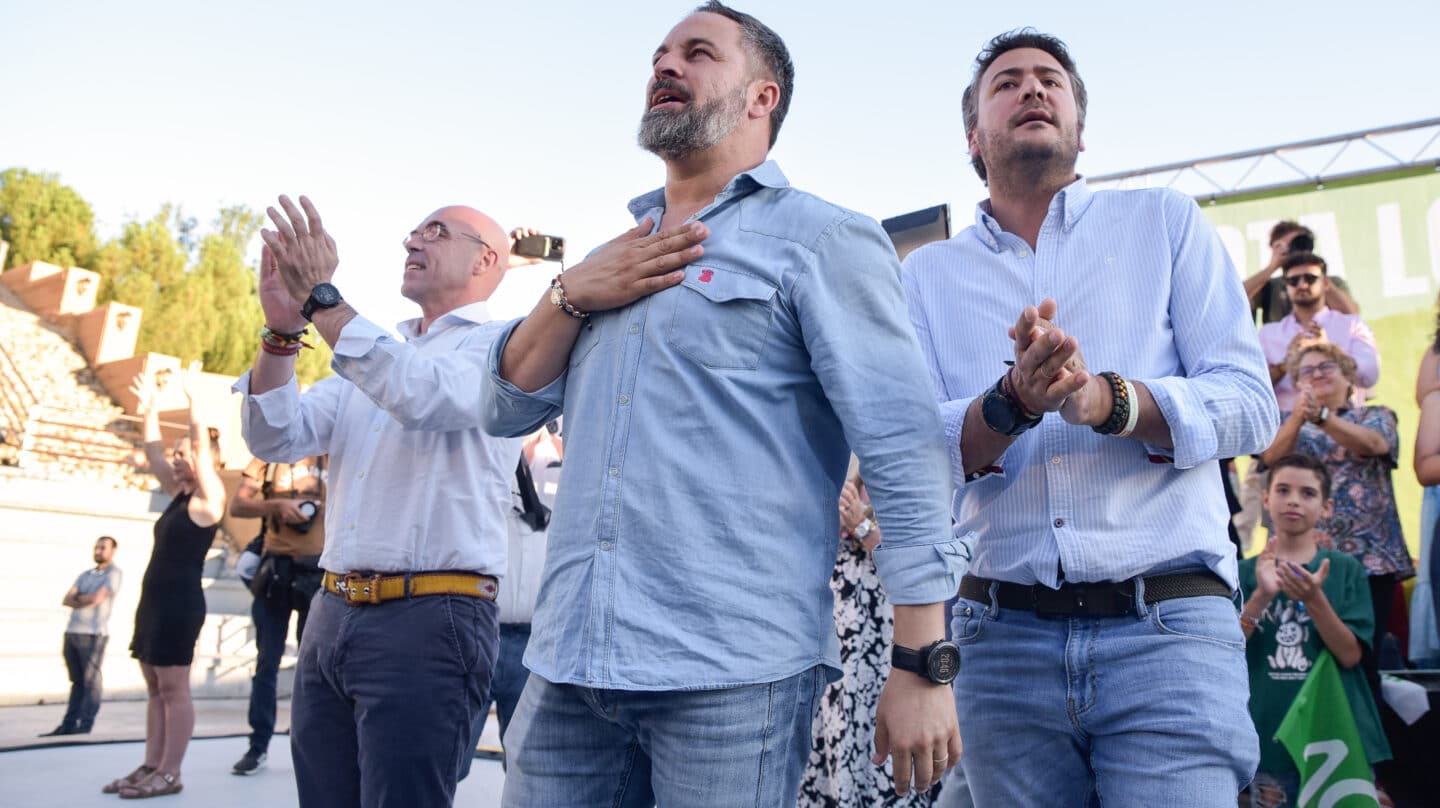 Abascal vuelve a encomendarse a la Plaza de Colón en un cierre de campaña determinante para Vox