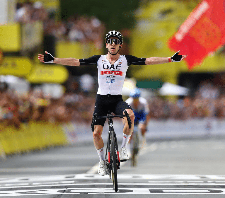 Duelo de hermanos al sprint en la primera etapa del Tour disputada en Bilbao