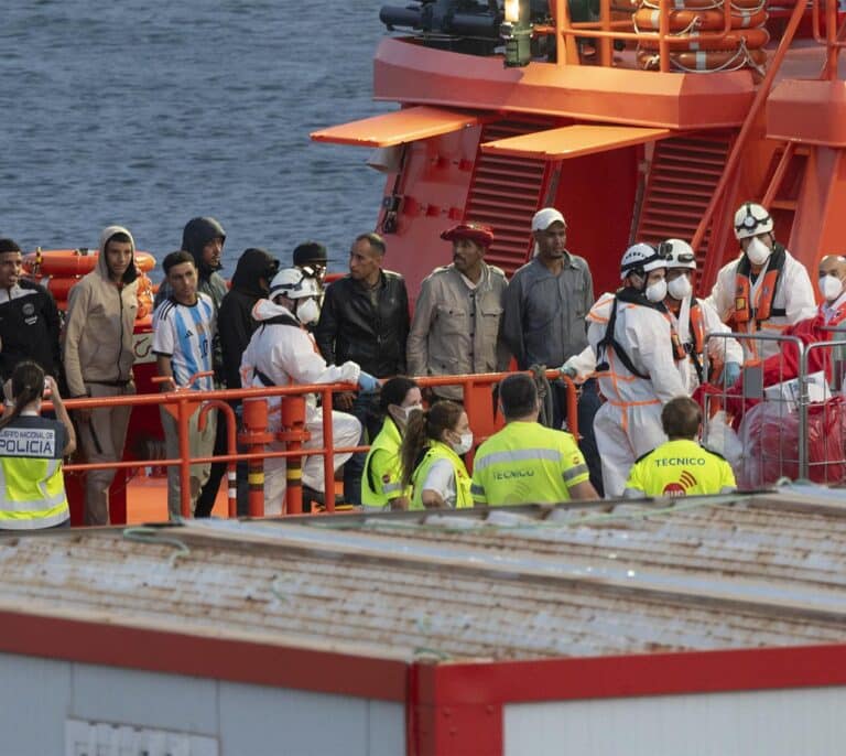 Nuevo naufragio en la ruta migratoria hacia Canarias: al menos 51 muertos, entre ellos tres niños