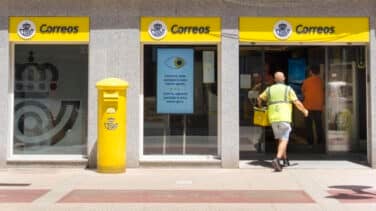 Correos busca trabajadores: 1.800 plazas sin necesidad de opositar con un sueldo de 22.000 euros
