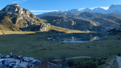 A partir de este sábado estará prohibido acceder a los Lagos de Covadonga en vehículo privado