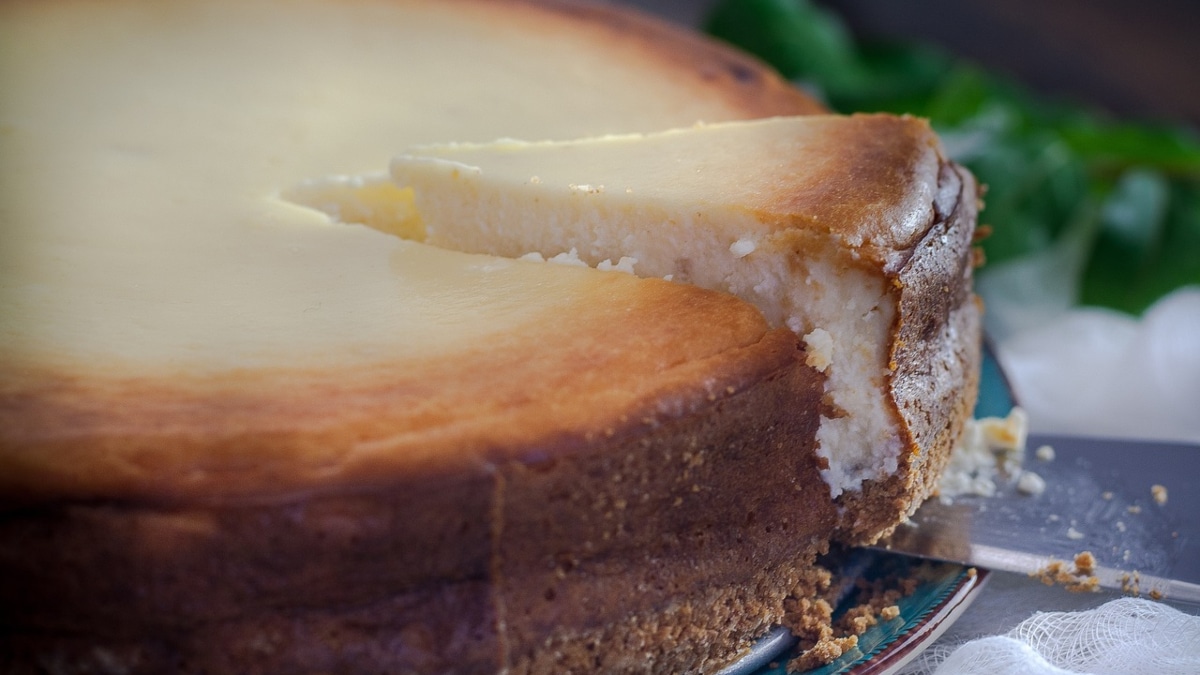 Tarta de queso: la historia del postre global que se remonta a los romanos