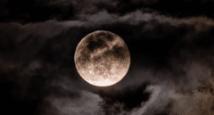 La luna llena de agosto viene por partida doble: dos fechas, dos lunas