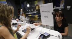 Correos asegura que el 100% de los electores recibirán hoy la documentación para votar