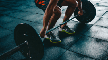 Estos son los mejores ejercicios para mantenerse en forma sin ir al gimnasio