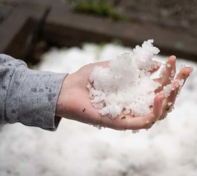 El tiempo para mañana: la Aemet alerta de granizo con "piedras grandes" de más de dos centímetros