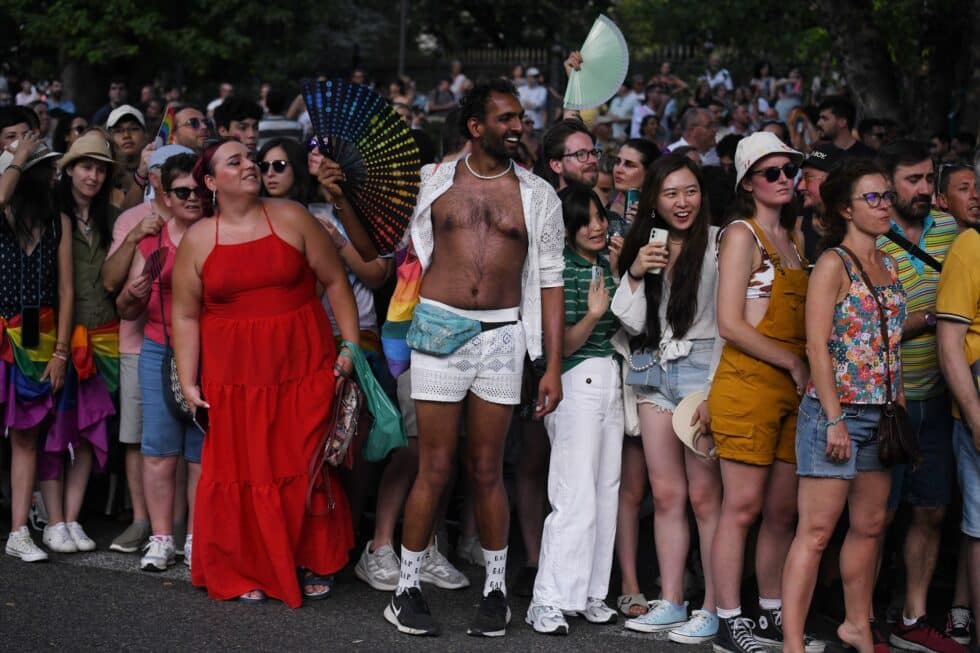 Asistentes a la manifestación del Orgullo. Fernando Sánchez / Europa Press