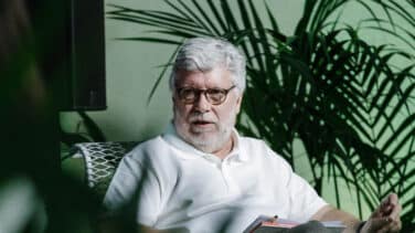 De fichaje estrella a desaparecido en campaña: el discreto debut del número 2 de Sumar