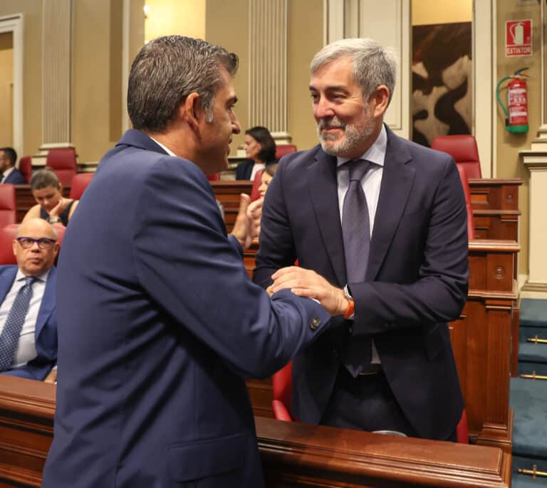 El PP entrega la presidencia del gobierno regional a Coalición Canaria aunque el PSOE fue el partido más votado