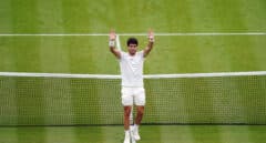 Horario y dónde ver la final de Wimbledon entre Alcaraz y Djokovic
