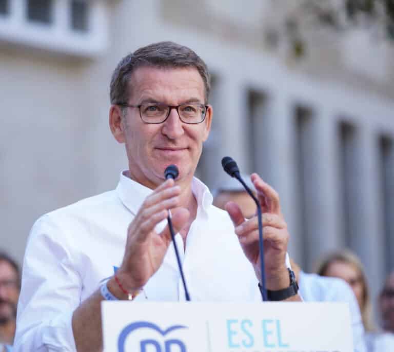 Feijóo se distingue como la "garantía del cambio" frente a un PNV que no frena "el avance peligrosísimo de Bildu"