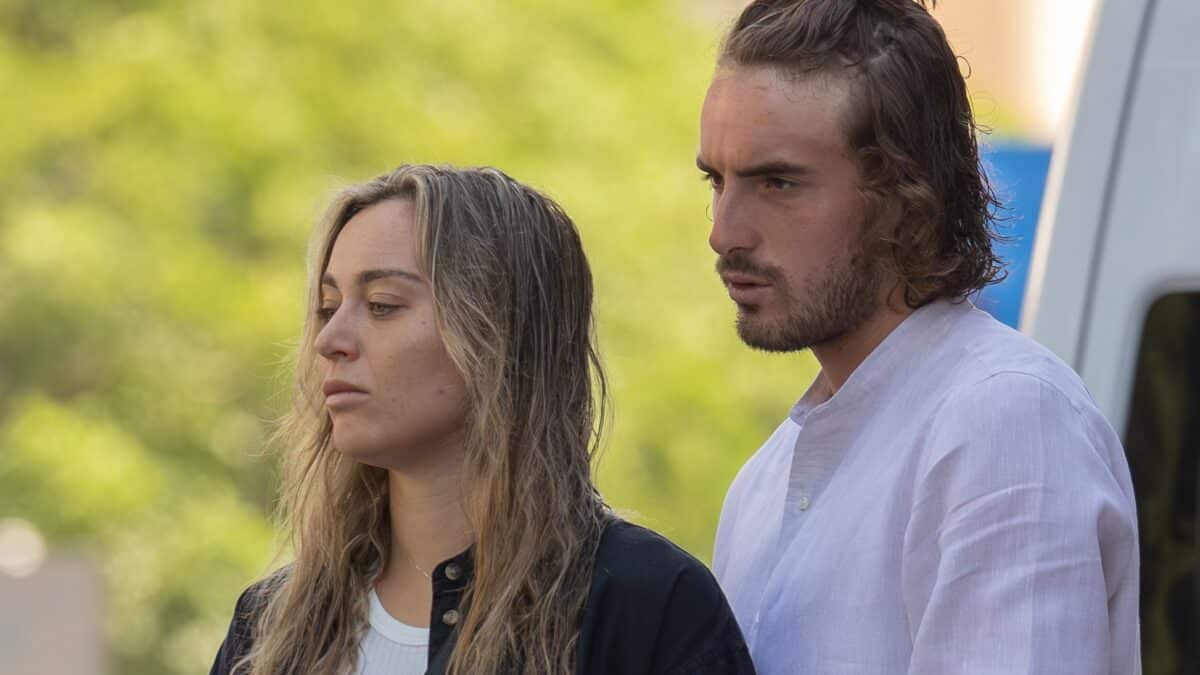 Paula Badosa y Stefanos Tsitsipas pasean por las calles de Madrid