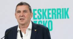 Otegi asegura que Bildu ya ha hablado con el PSOE para apoyar a Sánchez "si hace falta"