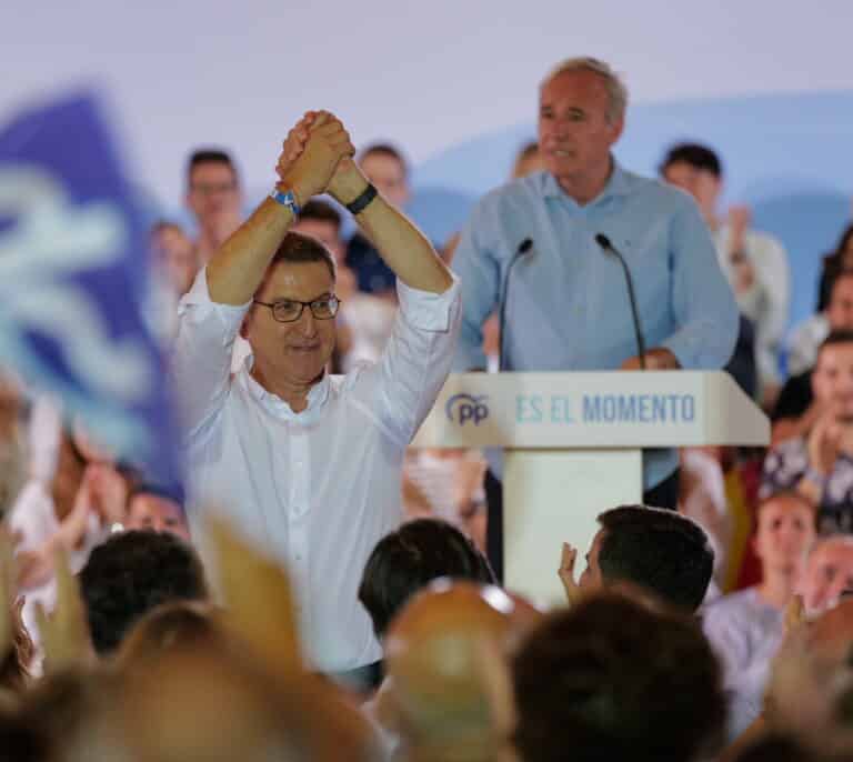 Foto final de encuestas: la media da al PP ganador con 143 escaños y deja a Vox la llave del gobierno