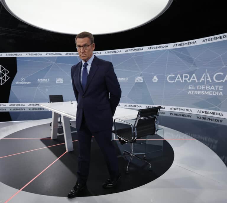 Las encuestas de los medios digitales dan una clara victoria a Feijóo en el cara a cara