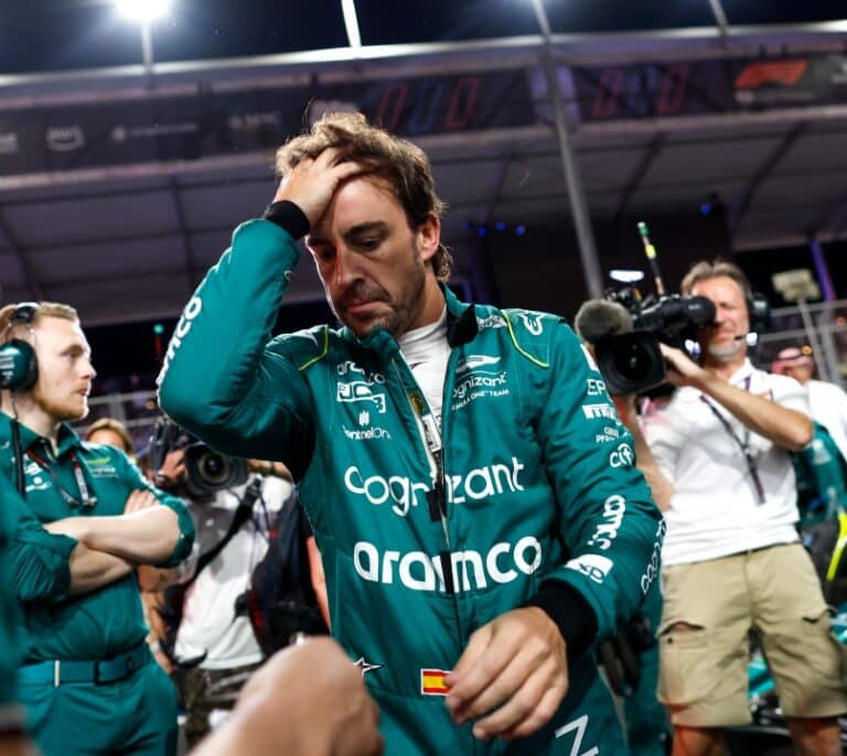 Fernando Alonso compartirá equipo con una mujer la próxima temporada
