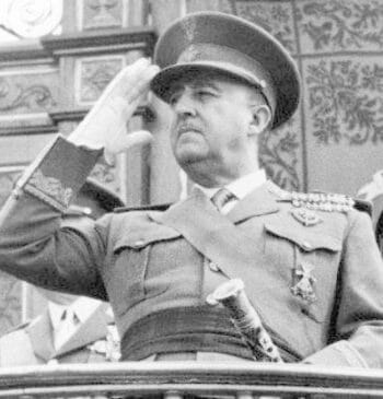 El franquismo que queda es el de Sánchez