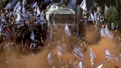Israel emprende una deriva autoritaria al limitar el poder del Supremo a pesar de las protestas
