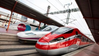 Ouigo vs Renfe: así se disputan las rutas de Madrid a Barcelona y Valencia en la batalla del 'low-cost'