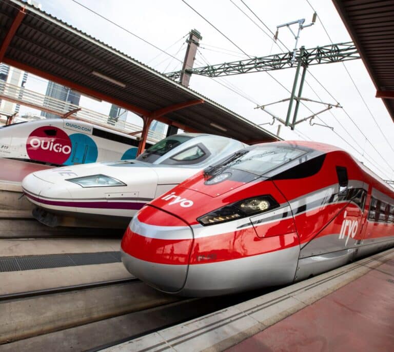 Los trenes de alta velocidad mueven un 80% más de viajeros que el avión