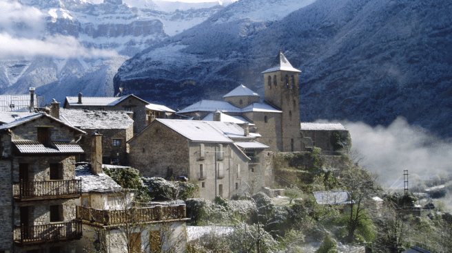 los pueblos más frescos de España Las vistas de Torla, que es uno de los pueblos más frescos de España