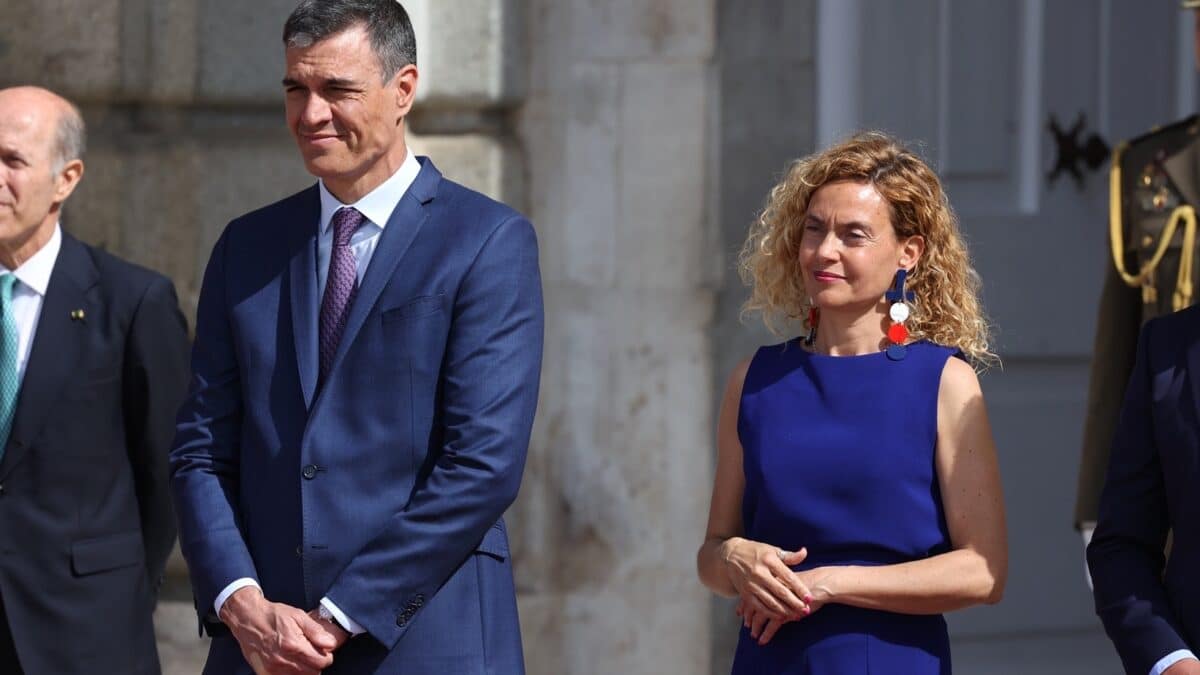 Pedro Sánchez y Meritxell Batet el pasado 3 de mayo, durante la recepción en el Palacio Real al presidente de Colombia.