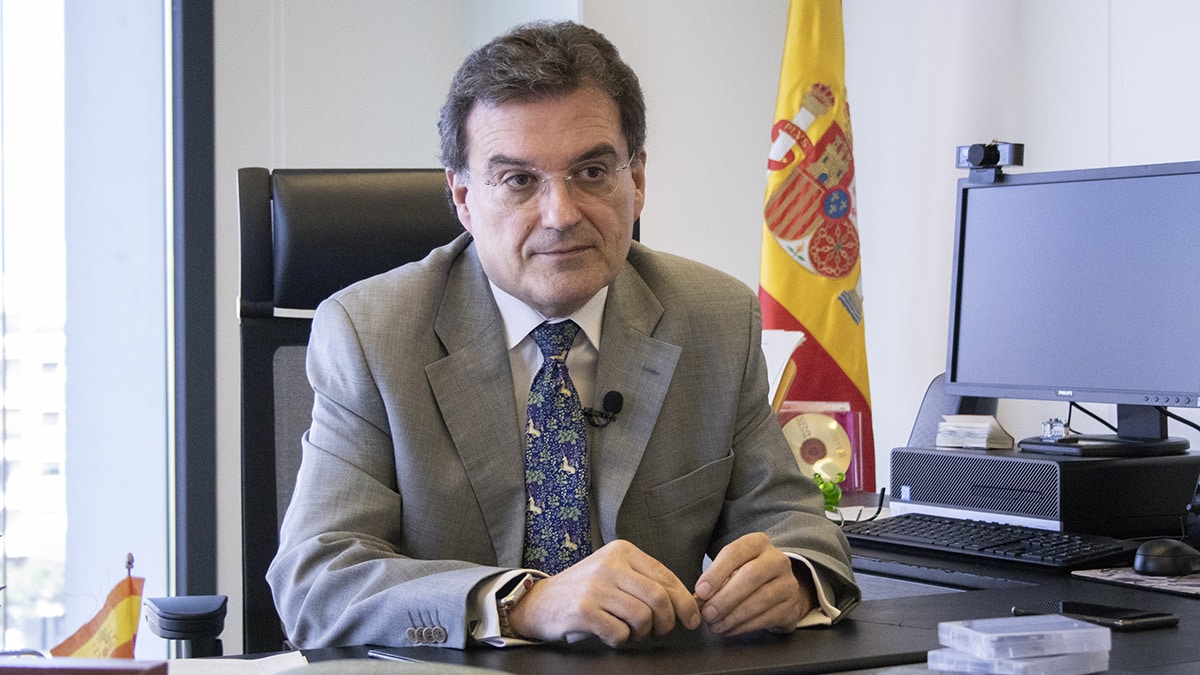 Pedro Crespo Barquero fiscal jefe del Tribunal Constitucional