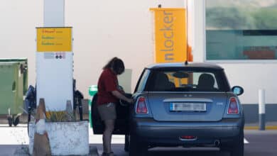 Las grandes gasolineras facturaron un 20% menos en el inicio del verano