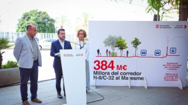 PSOE y ERC hacen campaña a golpe del talonario del Gobierno en Cataluña: más de mil millones en dos semanas