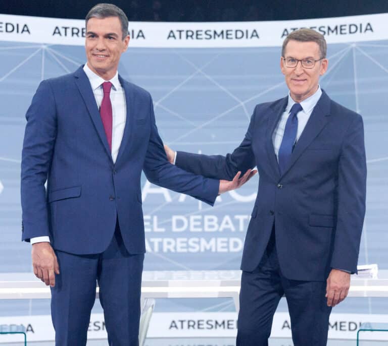 Alberto y Pedro se toman una caña en secreto