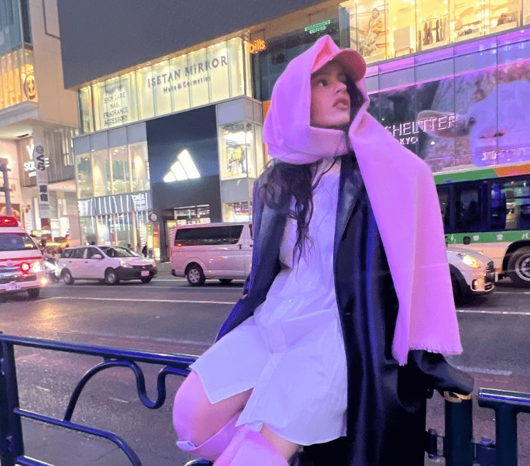 Don Quijote, la tienda favorita de Rosalía en Tokio: una locura de ocho plantas para perderse