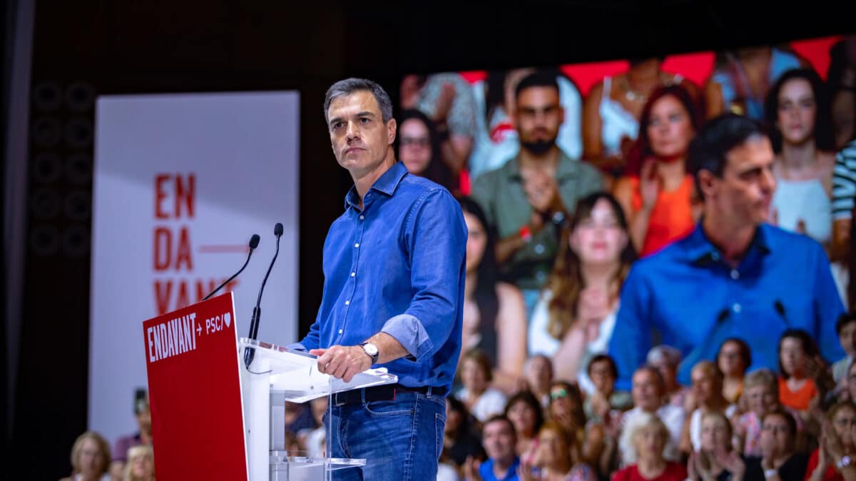 El CIS, contra todos los sondeos, da al PSOE la victoria el 23-J con 1,4 puntos por encima del PP