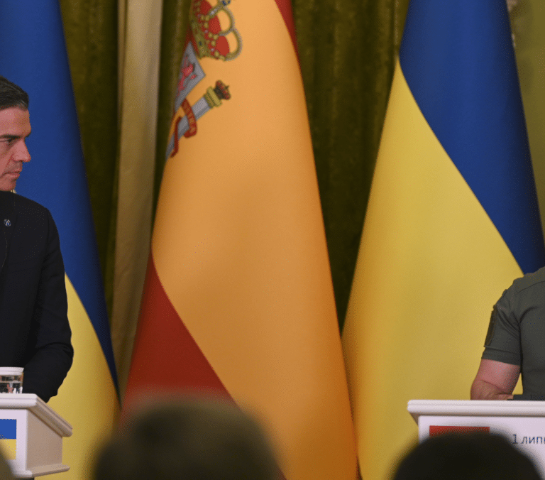 Sánchez anuncia que España aportará 55 millones para reconstruir Ucrania y más ayuda militar