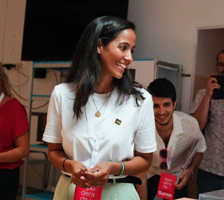 La primera diputada saharaui 47 años después de los últimos procuradores franquistas: "Hay mucho por hacer"