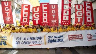 Los líderes sindicales de Correos se declaran amigos de Feijóo: "Fue un buen presidente y no tiene nada de insolvente"