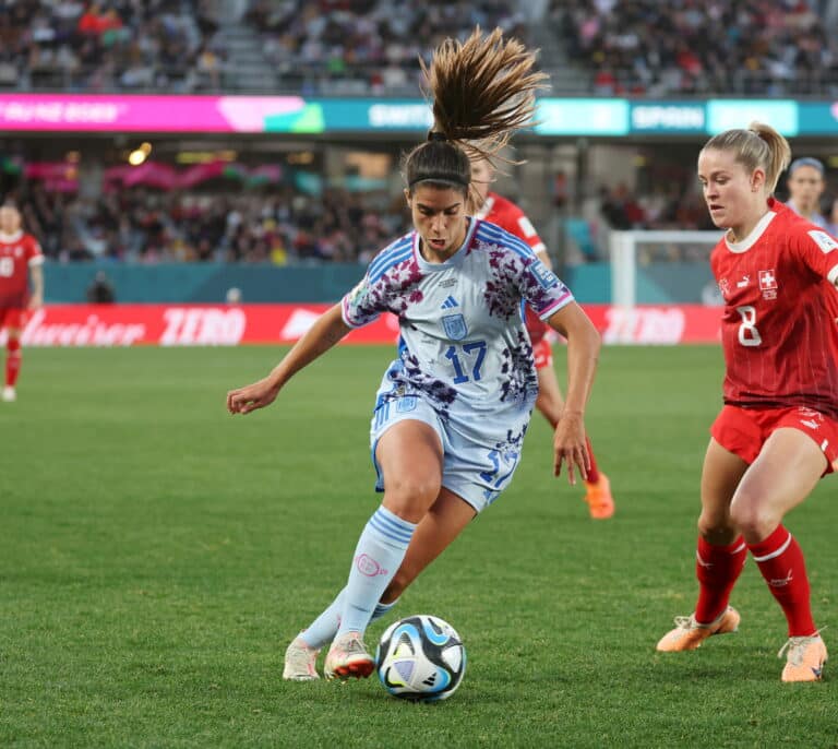 España golea a Suiza y estará en los cuartos de final del Mundial femenino