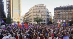 Cientos de personas se manifiestan en Madrid en apoyo a Jenni Hermoso: "No es un pico, es una agresión"
