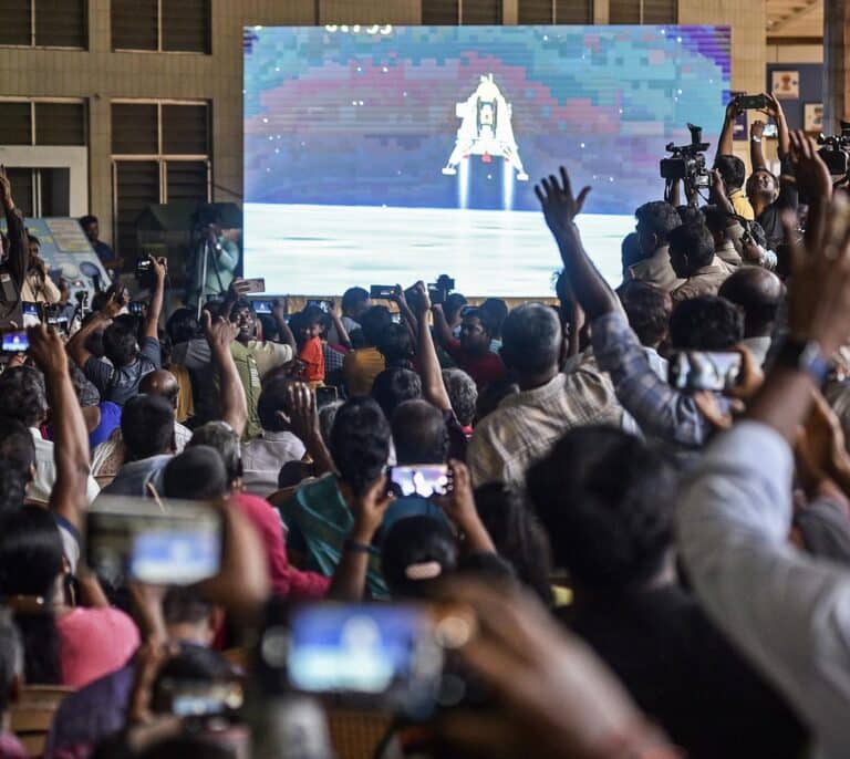 El éxito estratégico de la India en la carrera de las potencias por conquistar el Polo Sur de la Luna