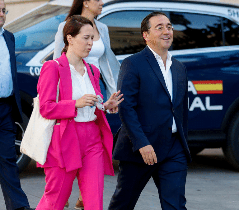Los "hechos comprobables" de la negociación con Junts: Exteriores solicita el uso de las lenguas cooficiales en Europa