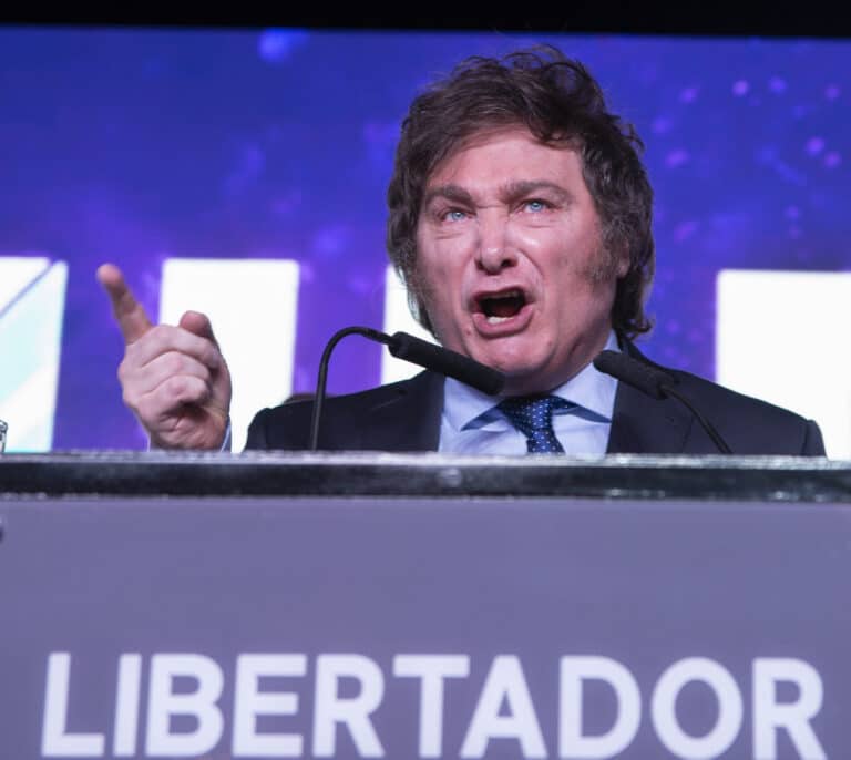 Terremoto político en Argentina: el ultraliberal Milei gana las primarias