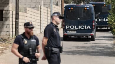 Detenidos 11 jóvenes, uno menor de edad, por humillar y agredir a personas sin hogar en Valencia
