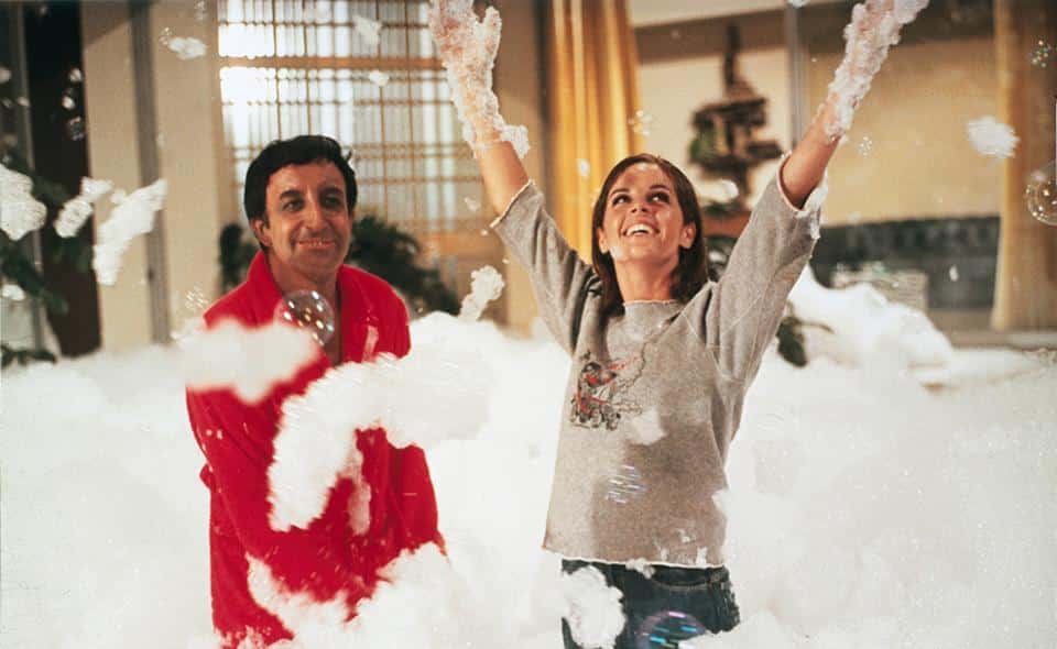 Peter Sellers y Claudine Longet , en 'El Guateque'