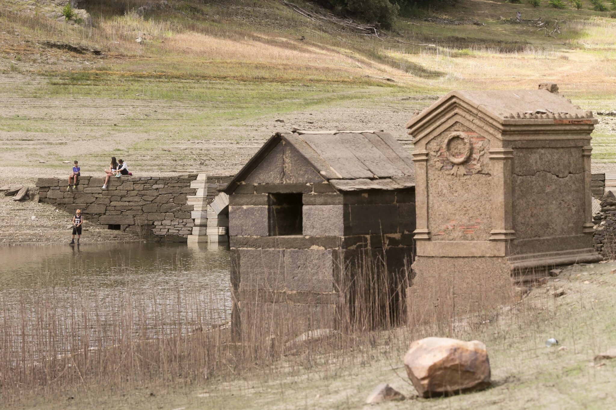 Embalse de Belesar en el Río Miño sufre las consecuencias de la sequía.