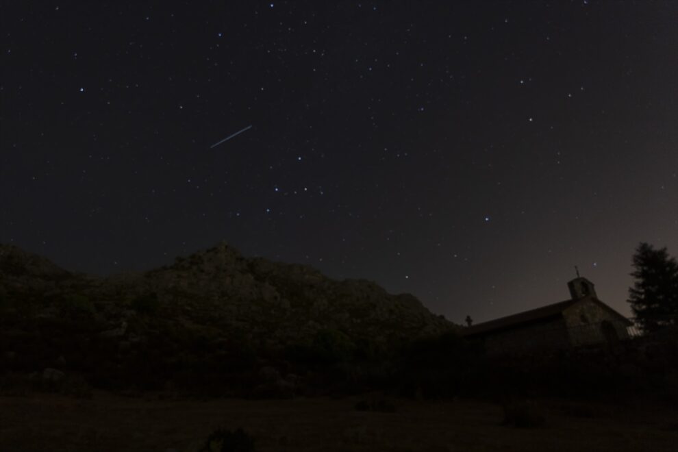 Las lluvias de estrellas fugaces conocidas como las Perseidas, que en agosto de 2023 se verán el próximo sábado día 12