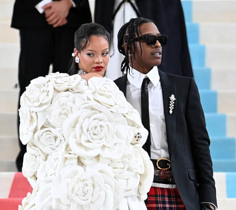 "Una familia completa": Rihanna ha sido madre de su segundo hijo