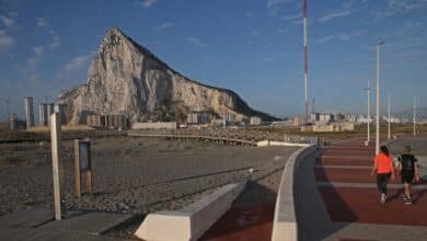 Gibraltar amenaza a España con represalias por el nuevo sistema de control de pasaportes